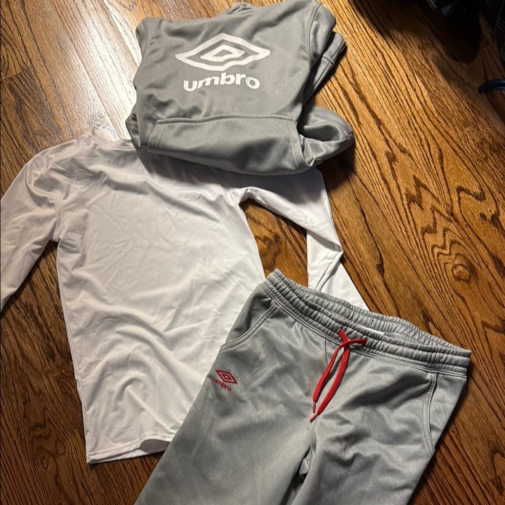 Umbro girls grey sweatshirt and sweatpants and bcg white performance top